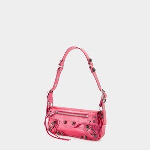 Urban Expressions Crossbody Bag